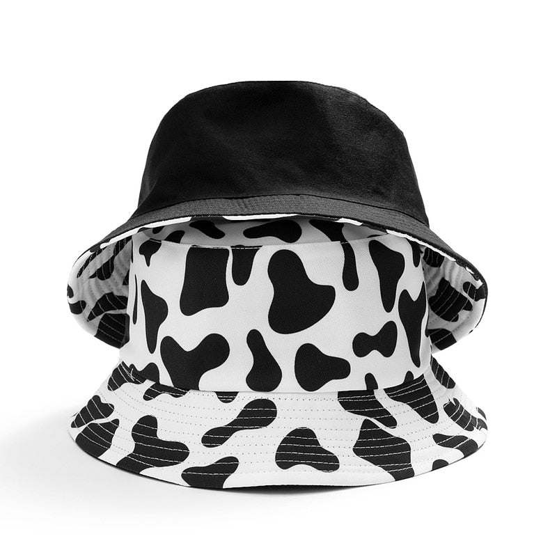 Check out this cow bucket hat I made for my friend 💓 I freehanded