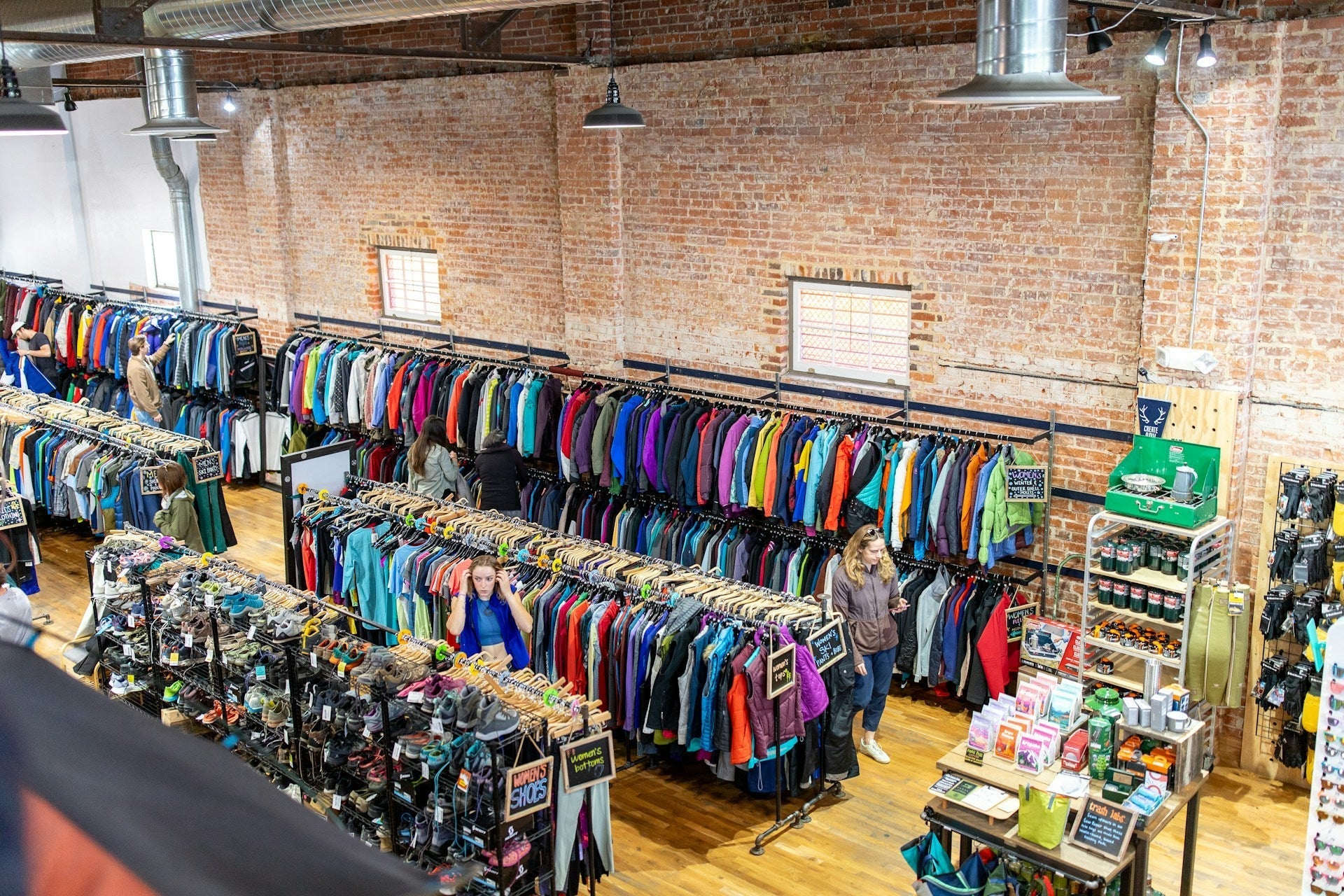 Denver Streetwear Guide 2026: Best Stores, RiNo and Local Brands