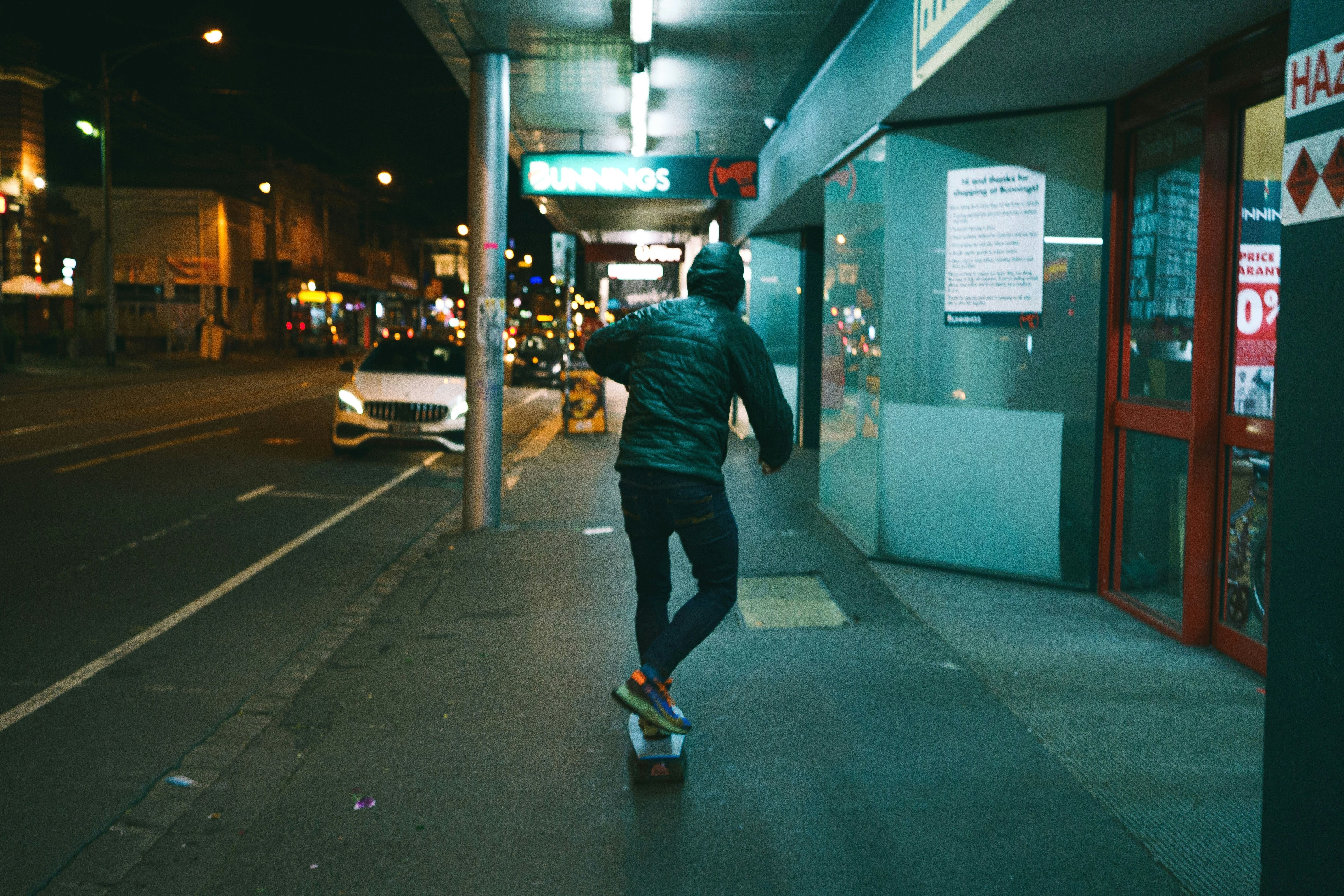 Streetwear Brands That Ship Fast to Australia 2026