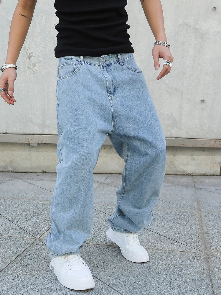 Baggy wide-leg jeans, front view