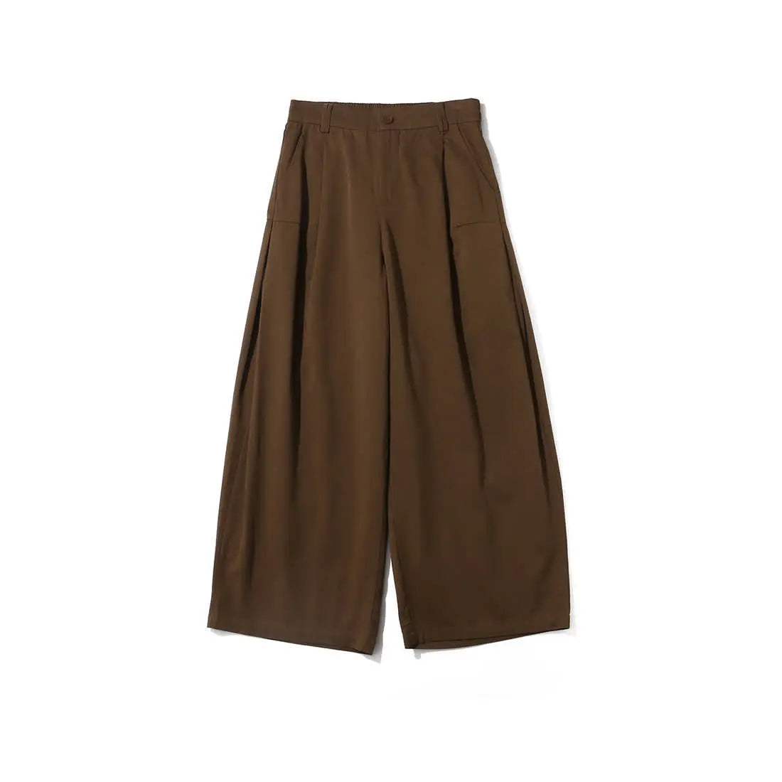 Brown Baggy wide-leg cargo pants, lifestyle shot