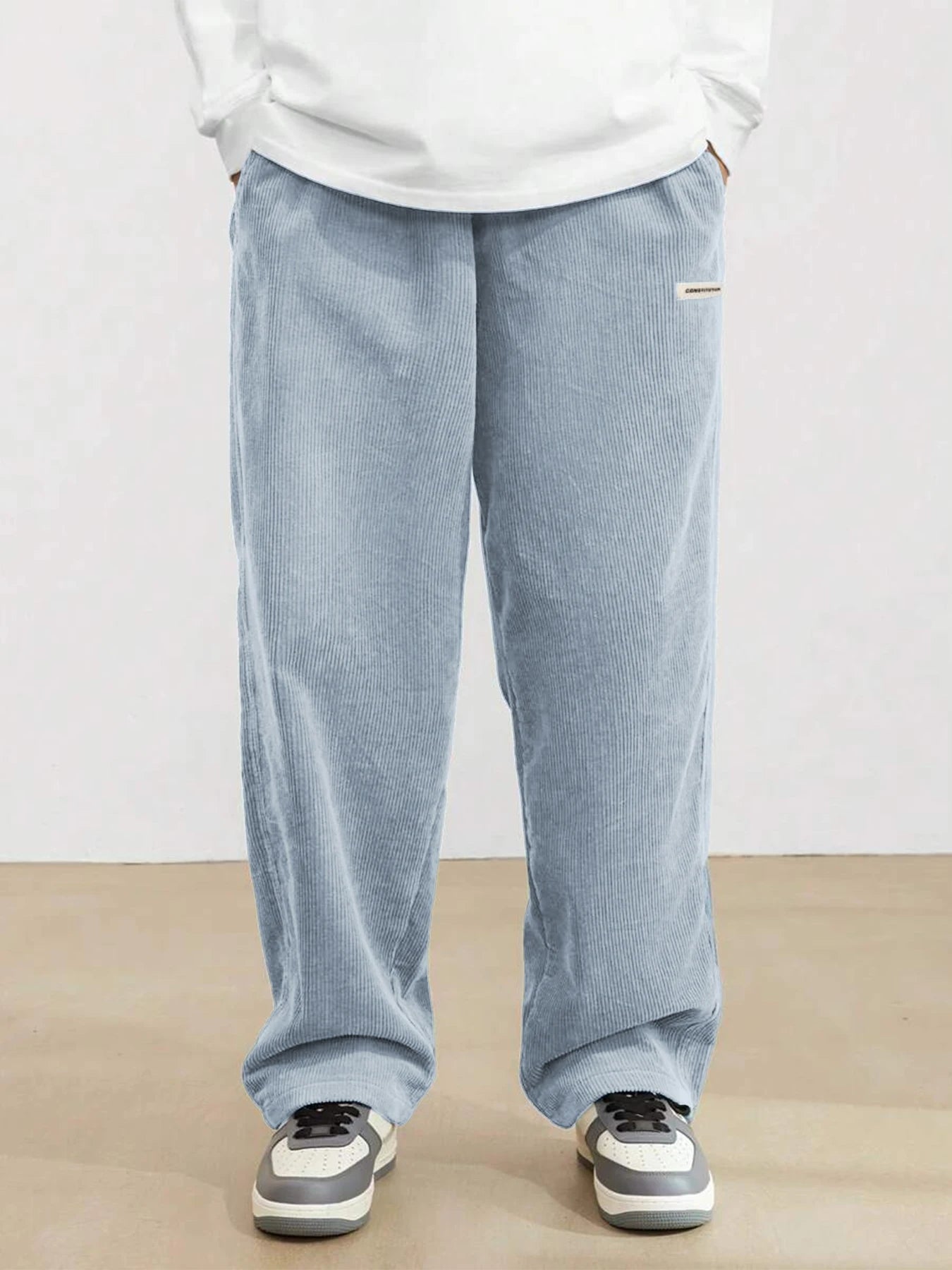 Image Color 4 Corduroy straight-leg pants, fabric detail