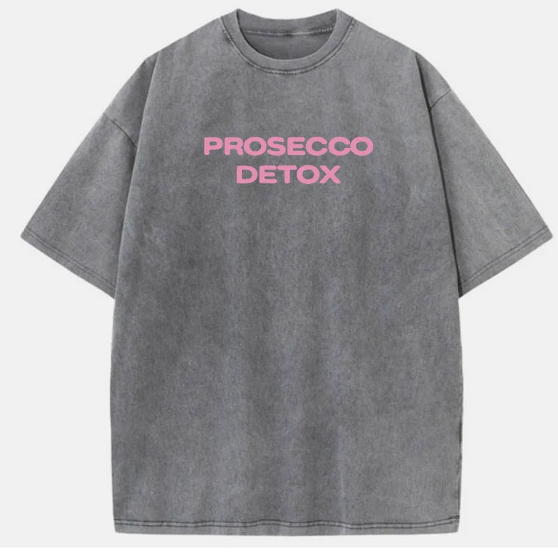 Lightgrey-Pink Prosecco Detox oversized tee in light grey with pink print — side on-body view