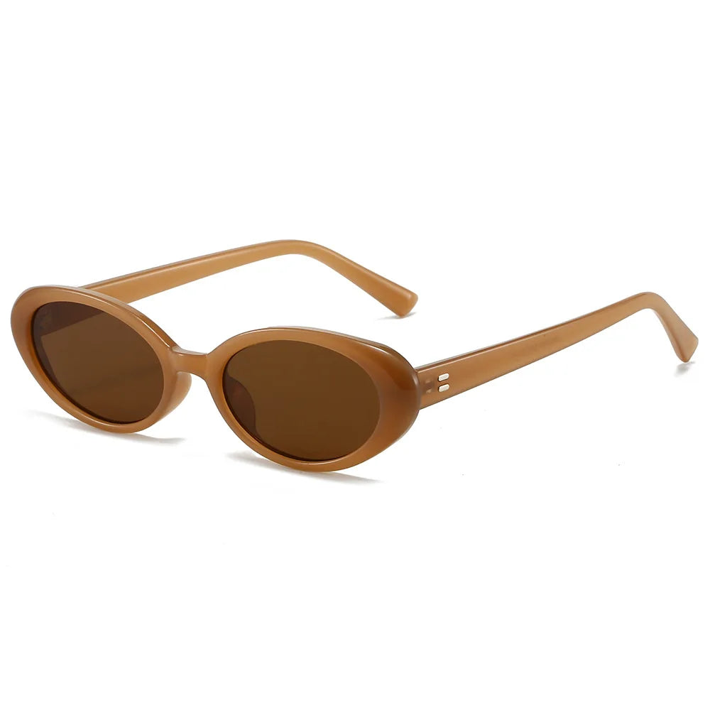 Tea colorway oval gradient sunglasses editorial shot on model — The Unrivaled Brand